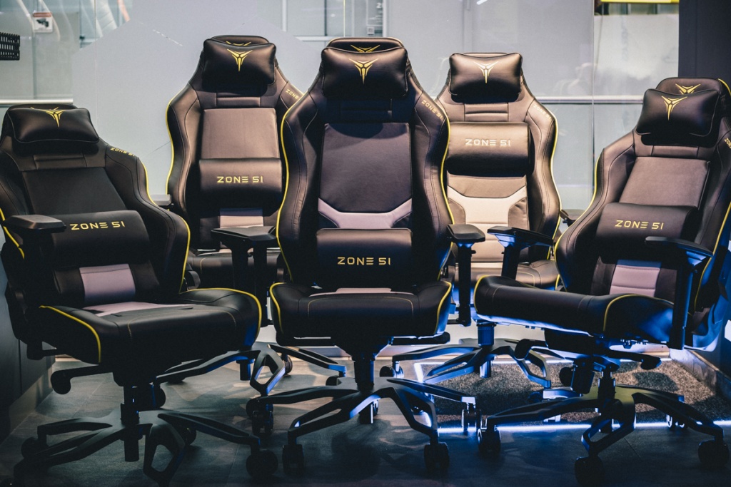 Z51 шоурум low (1).jpg